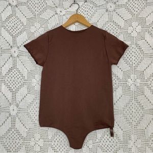 SKIMS - Essential Crew Neck Short Sleeve Thong Bodysuit - Cocoa Seamless 2X / 3X